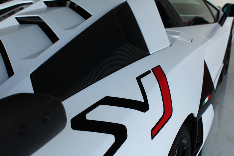 ランボルギーニ アヴェンタドール SVJ Coupe ディーラー車 中古