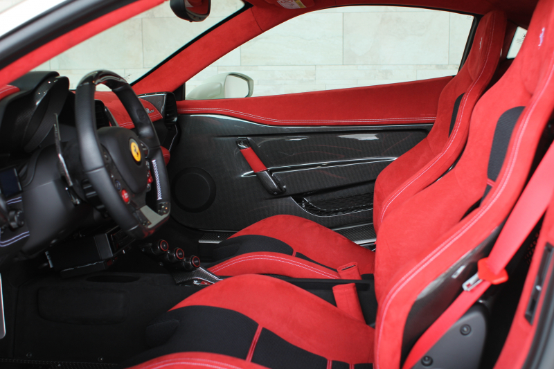 フェラーリ 458スペチアーレ 走行距離1,640km 中古車 情報