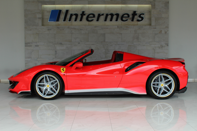 フェラーリ 488ピスタ スパイダー D車 Tailor Made 中古車 情報
